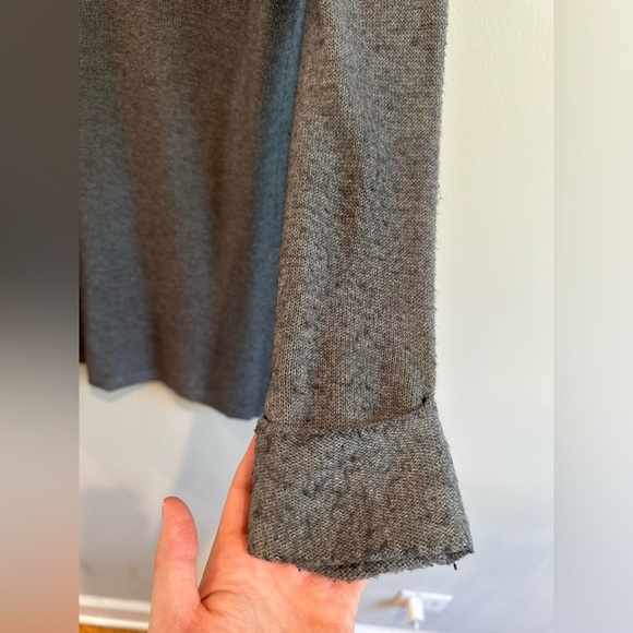 Bundle of Two Sweaters - Picture 11 of 12